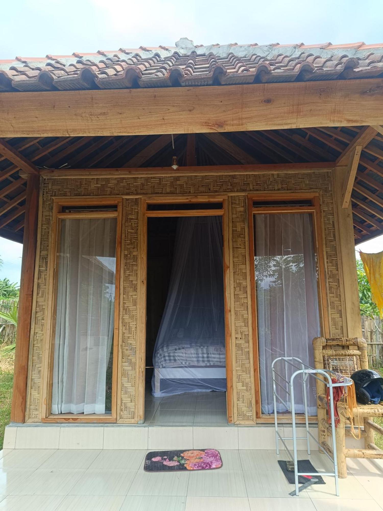 Hotel Melody Surf - Ekas Lombok Exterior foto