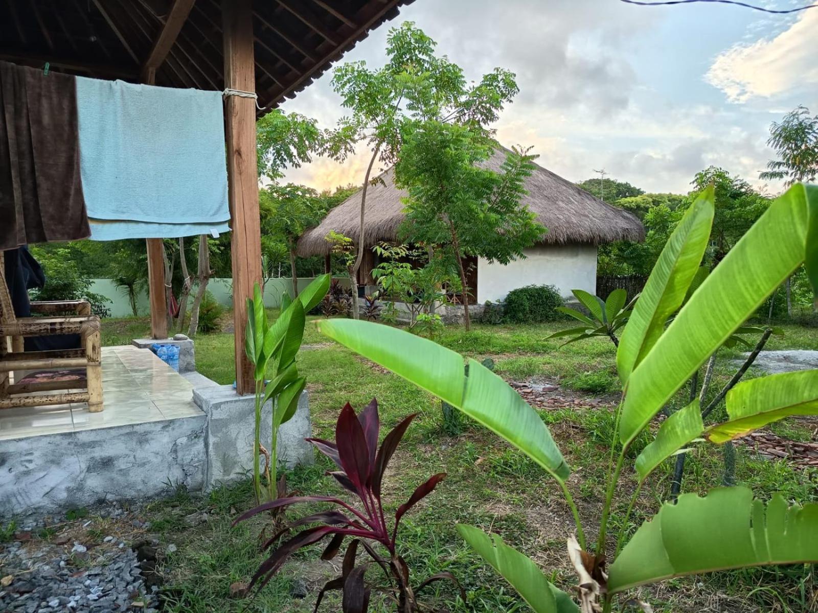 Hotel Melody Surf - Ekas Lombok Exterior foto